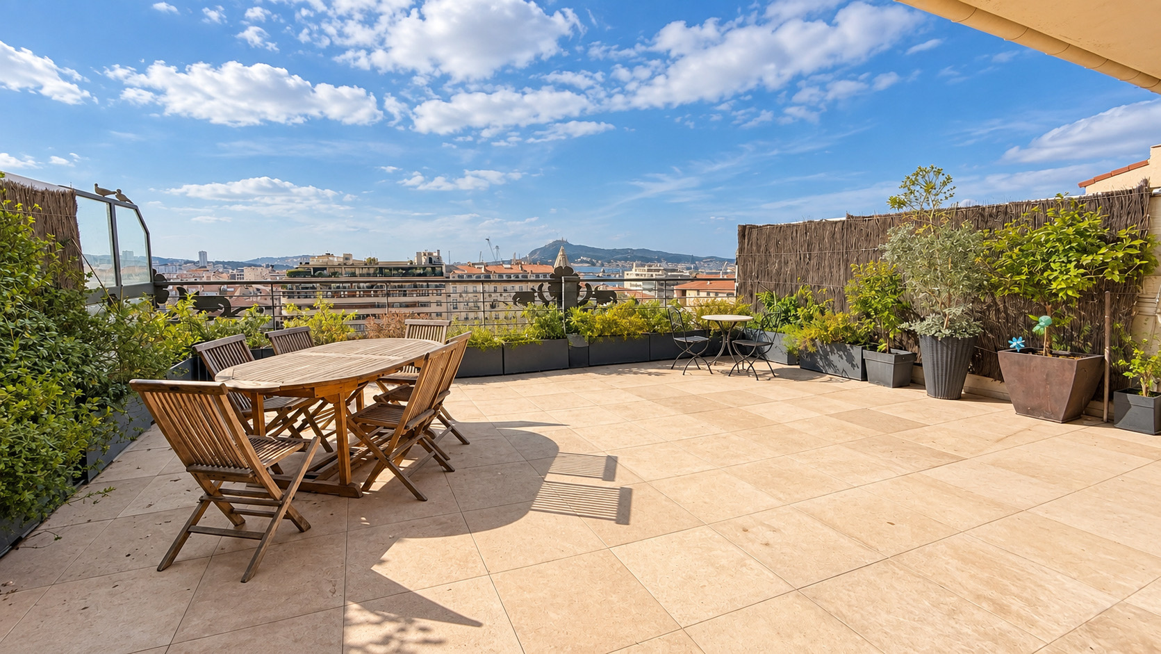 Appartement à vendre à Toulon, 117 m², 4 pièces – photo 1 sur 9